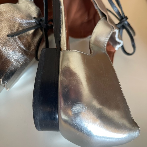 Rebecca Minkoff Silver Leather Loafers Oxford flats Cutout sides 7.5 chic - Picture 14 of 16